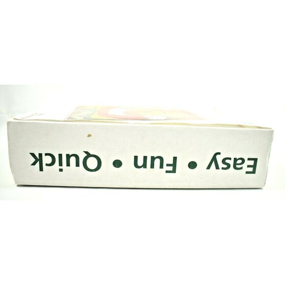 Caron International Jingle Bear #4675 Latch Hook Kit 12 x 12 WonderArt - Picture 5 of 7